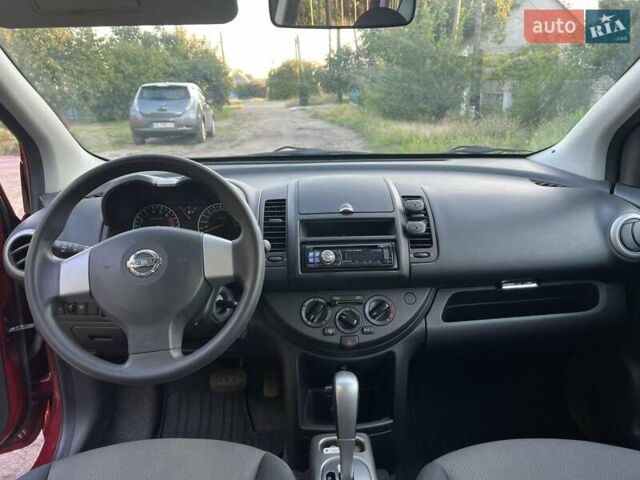 Червоний Ніссан Ноут, об'ємом двигуна 1.6 л та пробігом 45 тис. км за 7800 $, фото 14 на Automoto.ua