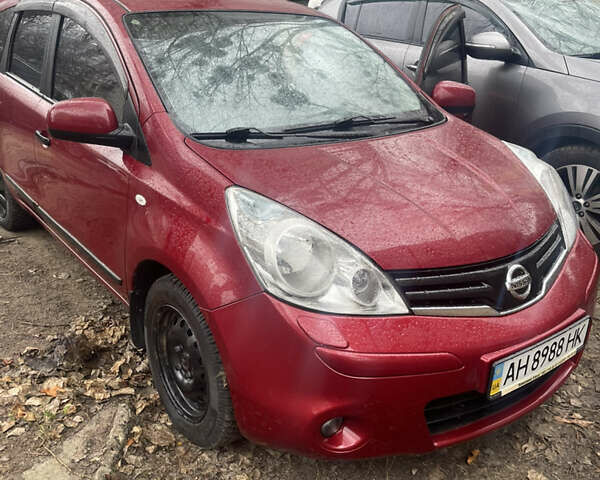 Червоний Ніссан Ноут, об'ємом двигуна 1.39 л та пробігом 144 тис. км за 7000 $, фото 1 на Automoto.ua