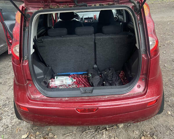 Червоний Ніссан Ноут, об'ємом двигуна 1.39 л та пробігом 144 тис. км за 7000 $, фото 5 на Automoto.ua