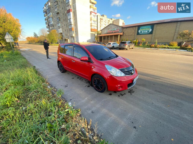Красный Ниссан Ноут, объемом двигателя 1.5 л и пробегом 358 тыс. км за 7500 $, фото 2 на Automoto.ua
