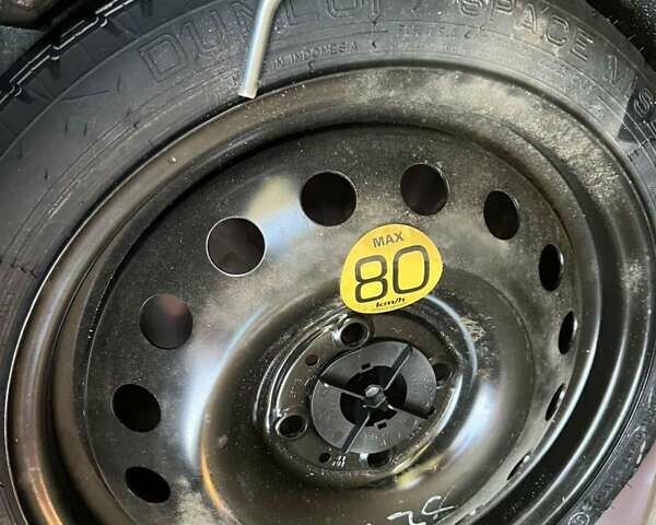 Червоний Ніссан Ноут, об'ємом двигуна 1.6 л та пробігом 45 тис. км за 7800 $, фото 19 на Automoto.ua