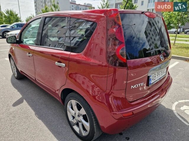 Красный Ниссан Ноут, объемом двигателя 1.6 л и пробегом 128 тыс. км за 9250 $, фото 6 на Automoto.ua