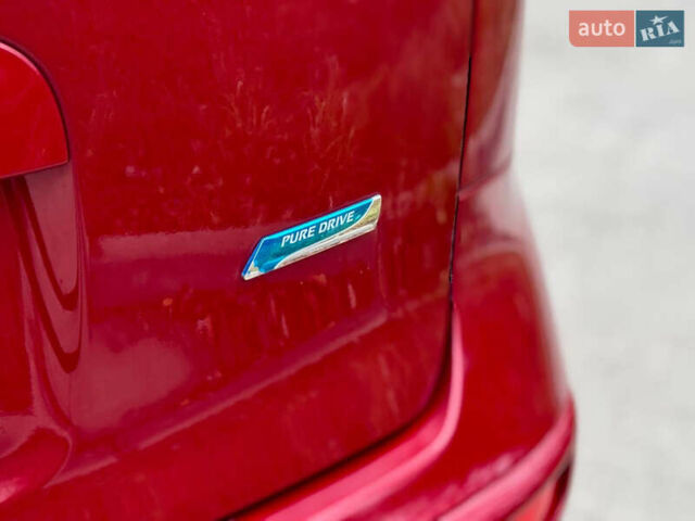 Червоний Ніссан Ноут, об'ємом двигуна 1.39 л та пробігом 139 тис. км за 5600 $, фото 69 на Automoto.ua