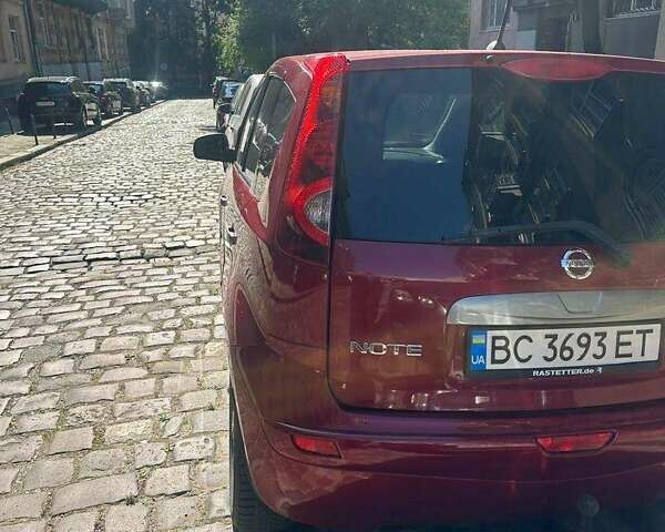 Красный Ниссан Ноут, объемом двигателя 1.46 л и пробегом 200 тыс. км за 6499 $, фото 2 на Automoto.ua
