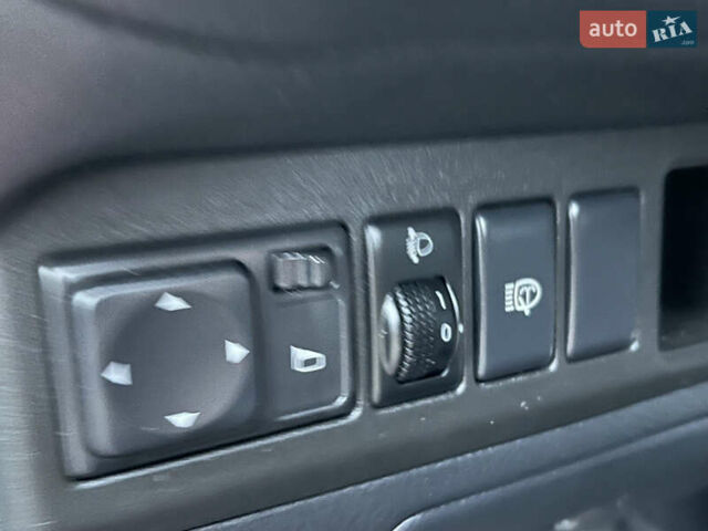 Червоний Ніссан Ноут, об'ємом двигуна 1.39 л та пробігом 139 тис. км за 5600 $, фото 55 на Automoto.ua