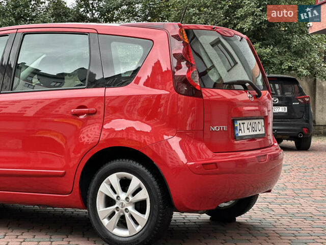 Ніссан Ноут 2012 у Івано-Франківську на Automoto.ua Червоний Ніссан Ноут, об'ємом двигуна 1.6 л та пробігом 152 тис. км за 8150 $, фото 43 на Automoto.ua