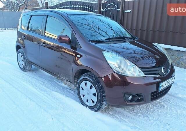 Красный Ниссан Ноут, объемом двигателя 1.5 л и пробегом 74 тыс. км за 6900 $, фото 2 на Automoto.ua