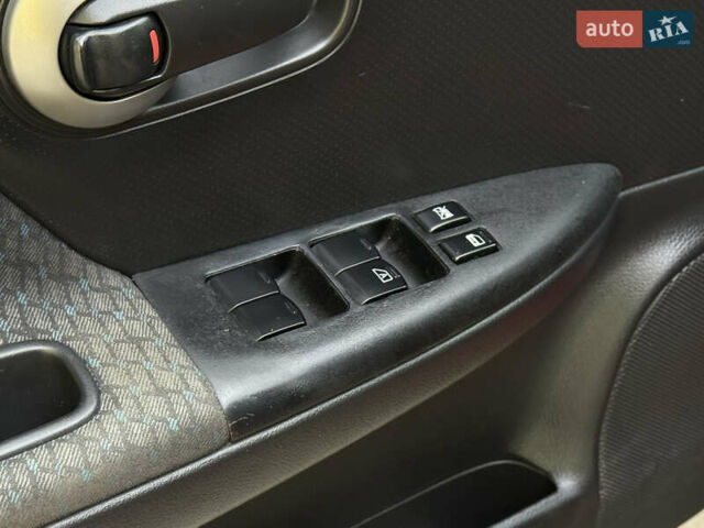 Красный Ниссан Ноут, объемом двигателя 1.5 л и пробегом 82 тыс. км за 7200 $, фото 29 на Automoto.ua