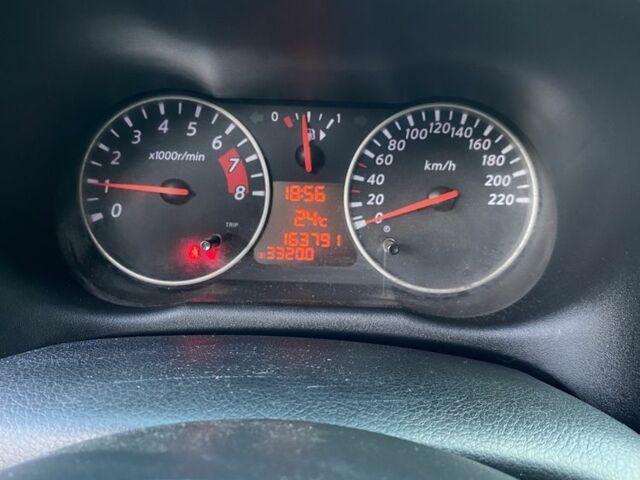 Червоний Ніссан Ноут, об'ємом двигуна 1.4 л та пробігом 160 тис. км за 5900 $, фото 7 на Automoto.ua