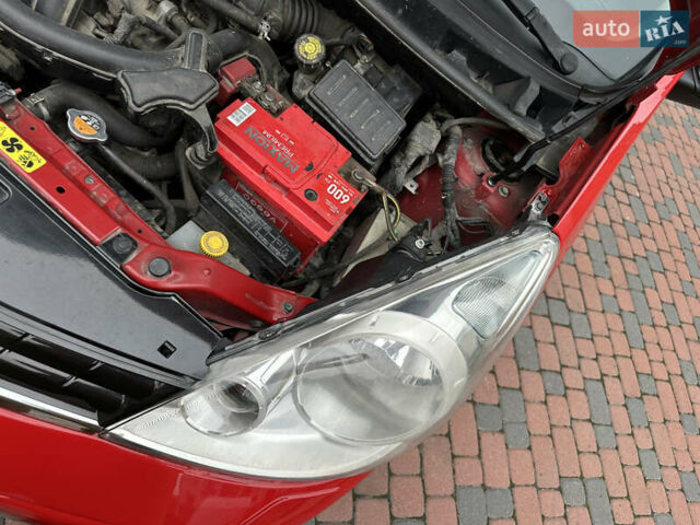 Ніссан Ноут 2012 у Івано-Франківську на Automoto.ua Червоний Ніссан Ноут, об'ємом двигуна 1.6 л та пробігом 152 тис. км за 8150 $, фото 196 на Automoto.ua