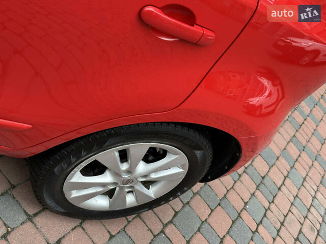 Ніссан Ноут 2012 у Івано-Франківську на Automoto.ua Червоний Ніссан Ноут, об'ємом двигуна 1.6 л та пробігом 152 тис. км за 8150 $, фото 87 на Automoto.ua