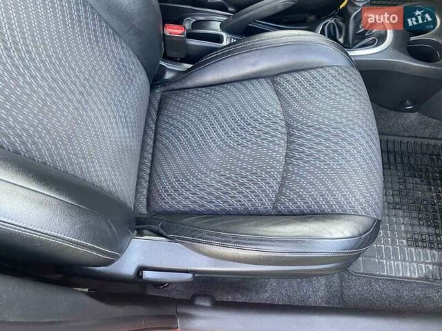 Красный Ниссан Ноут, объемом двигателя 1.5 л и пробегом 314 тыс. км за 7550 $, фото 21 на Automoto.ua