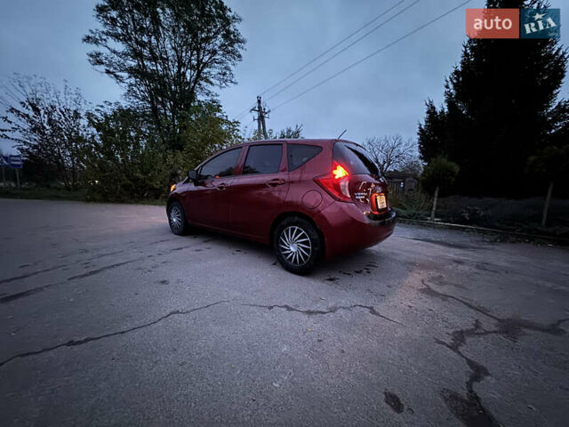 Ніссан Ноут 2016 у Бердичеве на Automoto.ua Червоний Ніссан Ноут, об'ємом двигуна 1.6 л та пробігом 196 тис. км за 6999 $, фото 2 на Automoto.ua
