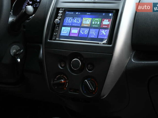 Красный Ниссан Ноут, объемом двигателя 1.6 л и пробегом 192 тыс. км за 6800 $, фото 23 на Automoto.ua