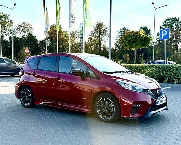 Червоний Ніссан Ноут, об'ємом двигуна 1.2 л та пробігом 105 тис. км за 11999 $, фото 3 на Automoto.ua