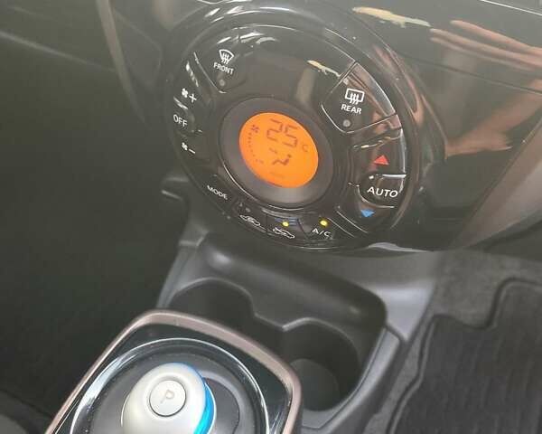 Ніссан Ноут 2017 у Дніпро (Дніпропетровську) на Automoto.ua Червоний Ніссан Ноут, об'ємом двигуна 1.2 л та пробігом 51 тис. км за 12000 $, фото 8 на Automoto.ua