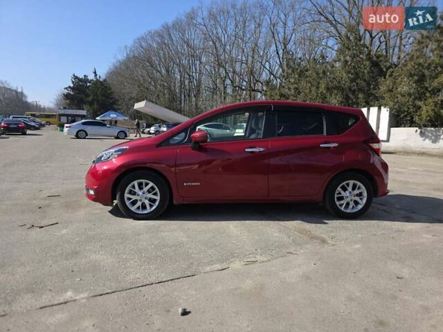 Красный Ниссан Ноут, объемом двигателя 1.2 л и пробегом 72 тыс. км за 12000 $, фото 4 на Automoto.ua