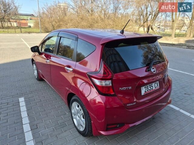 Красный Ниссан Ноут, объемом двигателя 1.2 л и пробегом 58 тыс. км за 11200 $, фото 3 на Automoto.ua