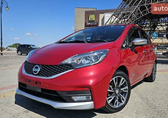 Красный Ниссан Ноут, объемом двигателя 1.2 л и пробегом 78 тыс. км за 13500 $, фото 5 на Automoto.ua