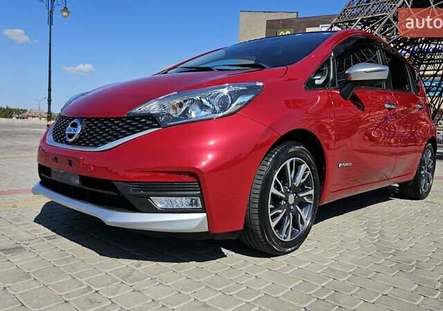 Красный Ниссан Ноут, объемом двигателя 1.2 л и пробегом 78 тыс. км за 13500 $, фото 17 на Automoto.ua