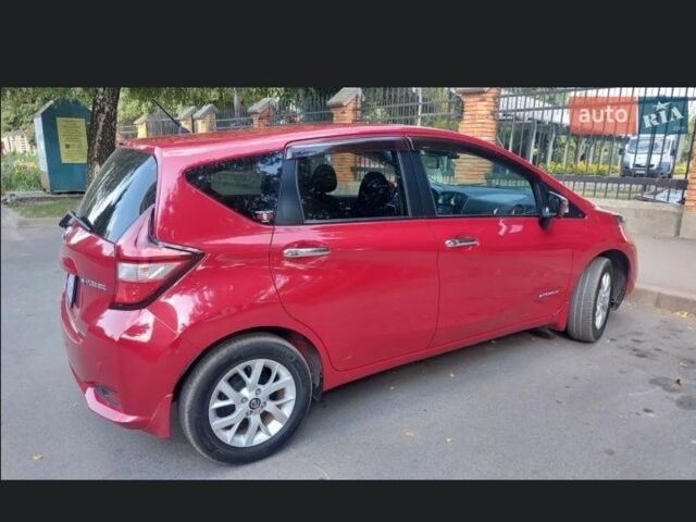 Червоний Ніссан Ноут, об'ємом двигуна 1.2 л та пробігом 60 тис. км за 12500 $, фото 1 на Automoto.ua