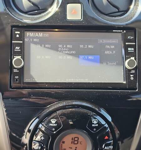 Красный Ниссан Ноут, объемом двигателя 1.2 л и пробегом 78 тыс. км за 13500 $, фото 35 на Automoto.ua