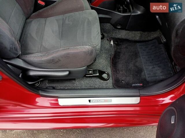 Красный Ниссан Ноут, объемом двигателя 1.2 л и пробегом 80 тыс. км за 13500 $, фото 58 на Automoto.ua