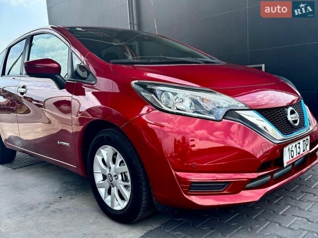 Червоний Ніссан Ноут, об'ємом двигуна 1.2 л та пробігом 55 тис. км за 11800 $, фото 7 на Automoto.ua