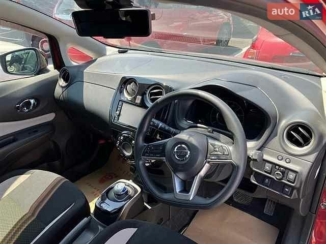 Красный Ниссан Ноут, объемом двигателя 1.2 л и пробегом 26 тыс. км за 13000 $, фото 5 на Automoto.ua