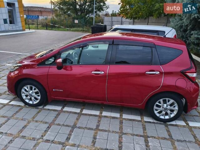 Красный Ниссан Ноут, объемом двигателя 1.2 л и пробегом 80 тыс. км за 13400 $, фото 12 на Automoto.ua