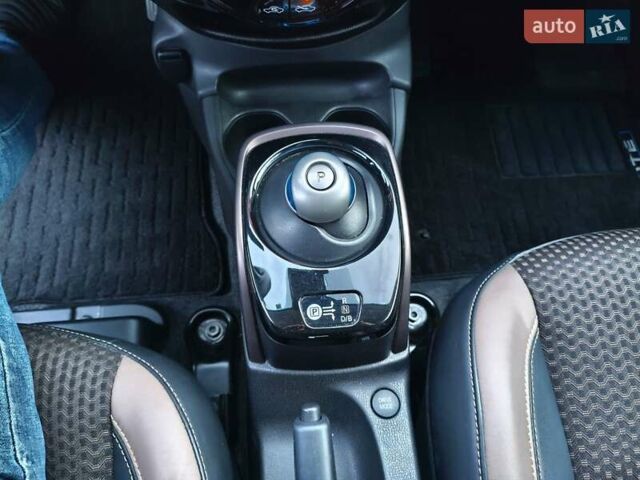 Красный Ниссан Ноут, объемом двигателя 1.2 л и пробегом 80 тыс. км за 13400 $, фото 26 на Automoto.ua