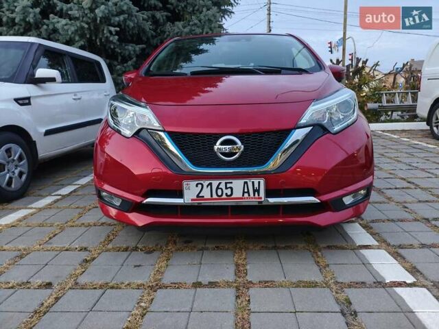 Красный Ниссан Ноут, объемом двигателя 1.2 л и пробегом 80 тыс. км за 13400 $, фото 3 на Automoto.ua