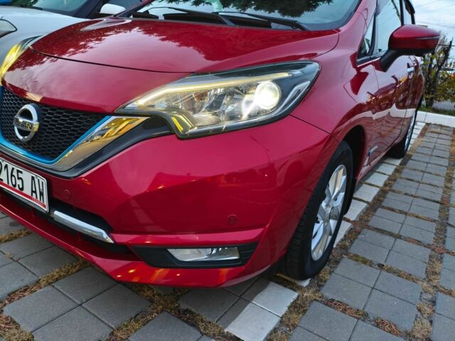 Ніссан Ноут 2019 у Києві на Automoto.ua Червоний Ніссан Ноут, об'ємом двигуна 1.2 л та пробігом 80 тис. км за 13400 $, фото 23 на Automoto.ua
