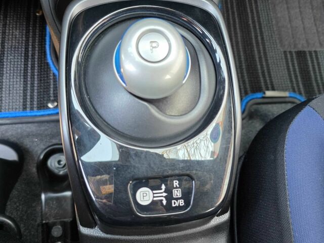 Красный Ниссан Ноут, объемом двигателя 1.2 л и пробегом 63 тыс. км за 13500 $, фото 22 на Automoto.ua