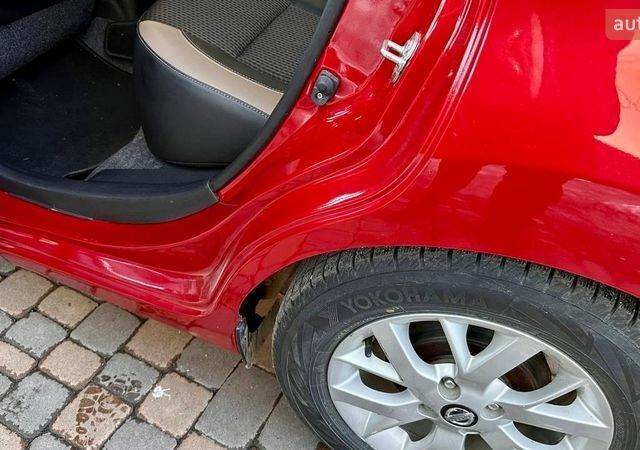 Красный Ниссан Ноут, объемом двигателя 1.2 л и пробегом 30 тыс. км за 11800 $, фото 20 на Automoto.ua