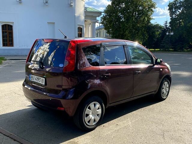 Красный Ниссан Ноут, объемом двигателя 1.5 л и пробегом 67 тыс. км за 7200 $, фото 3 на Automoto.ua