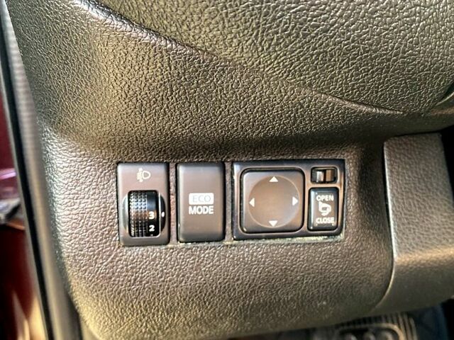 Красный Ниссан Ноут, объемом двигателя 1.5 л и пробегом 67 тыс. км за 7200 $, фото 6 на Automoto.ua