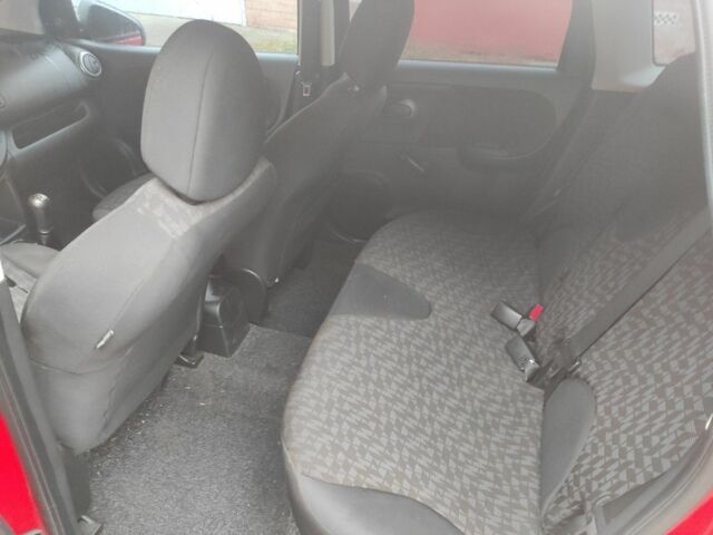 Красный Ниссан Ноут, объемом двигателя 1.4 л и пробегом 290 тыс. км за 2500 $, фото 6 на Automoto.ua