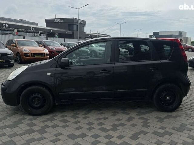 Ниссан Ноут, объемом двигателя 1.6 л и пробегом 315 тыс. км за 5500 $, фото 3 на Automoto.ua