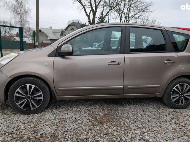 Ниссан Ноут, объемом двигателя 1.6 л и пробегом 246 тыс. км за 6999 $, фото 2 на Automoto.ua