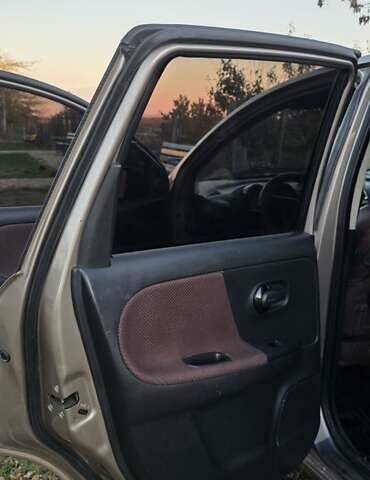 Ніссан Ноут, об'ємом двигуна 1.6 л та пробігом 238 тис. км за 5500 $, фото 3 на Automoto.ua