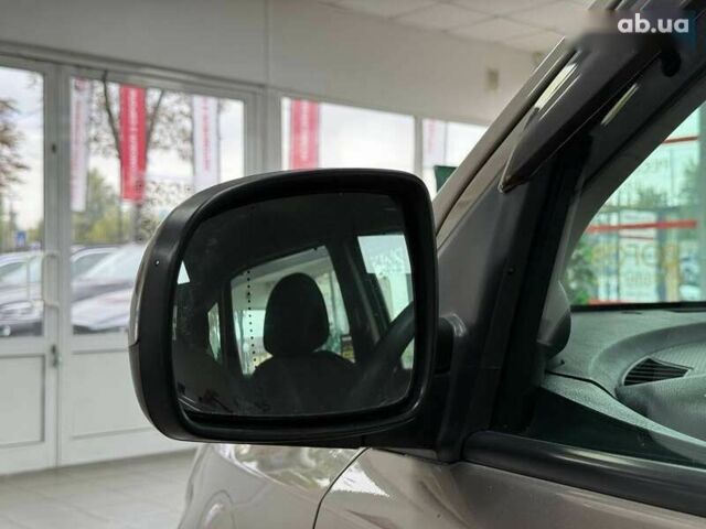 Ниссан Ноут, объемом двигателя 1.4 л и пробегом 179 тыс. км за 5490 $, фото 15 на Automoto.ua