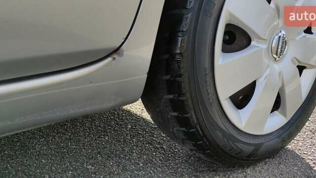 Ниссан Ноут, объемом двигателя 1.4 л и пробегом 215 тыс. км за 5100 $, фото 29 на Automoto.ua