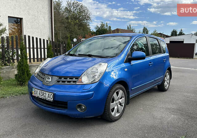 Ниссан Ноут, объемом двигателя 1.6 л и пробегом 387 тыс. км за 5000 $, фото 1 на Automoto.ua