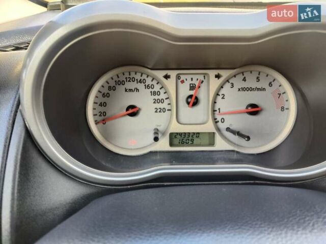 Ниссан Ноут, объемом двигателя 1.6 л и пробегом 247 тыс. км за 4900 $, фото 14 на Automoto.ua