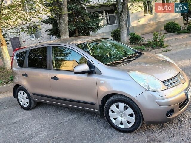 Ниссан Ноут, объемом двигателя 1.4 л и пробегом 146 тыс. км за 5700 $, фото 2 на Automoto.ua