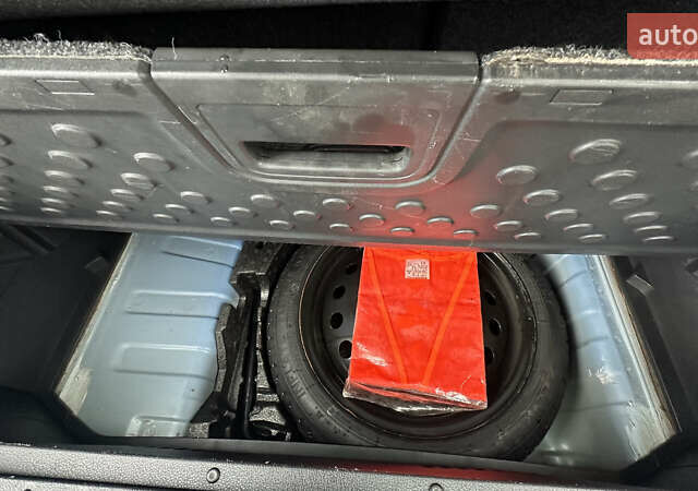 Ниссан Ноут, объемом двигателя 1.39 л и пробегом 120 тыс. км за 5999 $, фото 36 на Automoto.ua