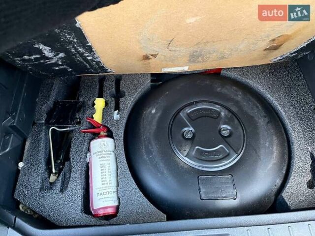 Ниссан Ноут, объемом двигателя 1.39 л и пробегом 169 тыс. км за 5099 $, фото 10 на Automoto.ua