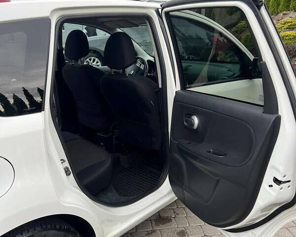 Ниссан Ноут, объемом двигателя 1.46 л и пробегом 220 тыс. км за 6500 $, фото 8 на Automoto.ua