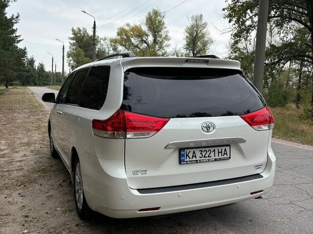 Ніссан Ноут, об'ємом двигуна 1.4 л та пробігом 118 тис. км за 6500 $, фото 7 на Automoto.ua